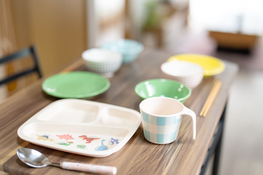 子ども用の食器